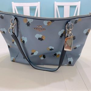 Coach shoulder purse blue with flower design